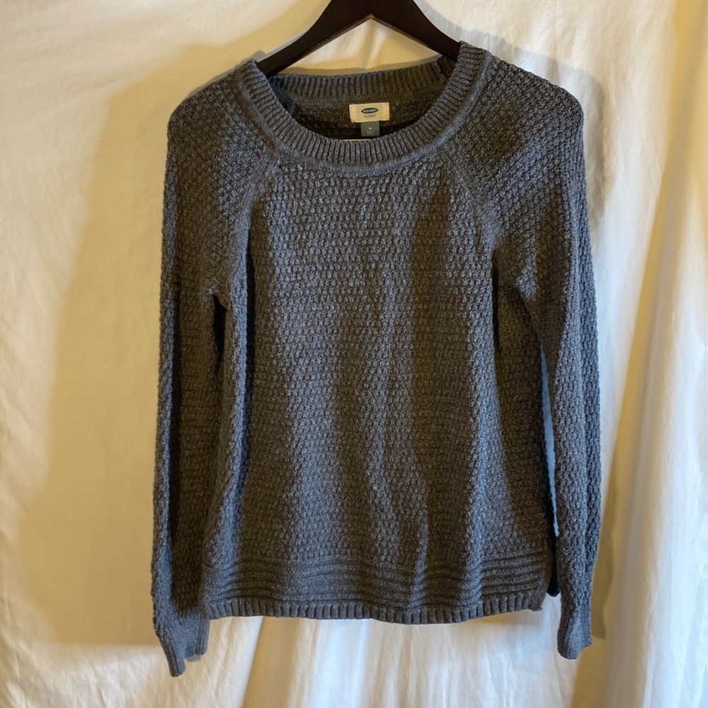 Old Navy woman’s sweater top size Med